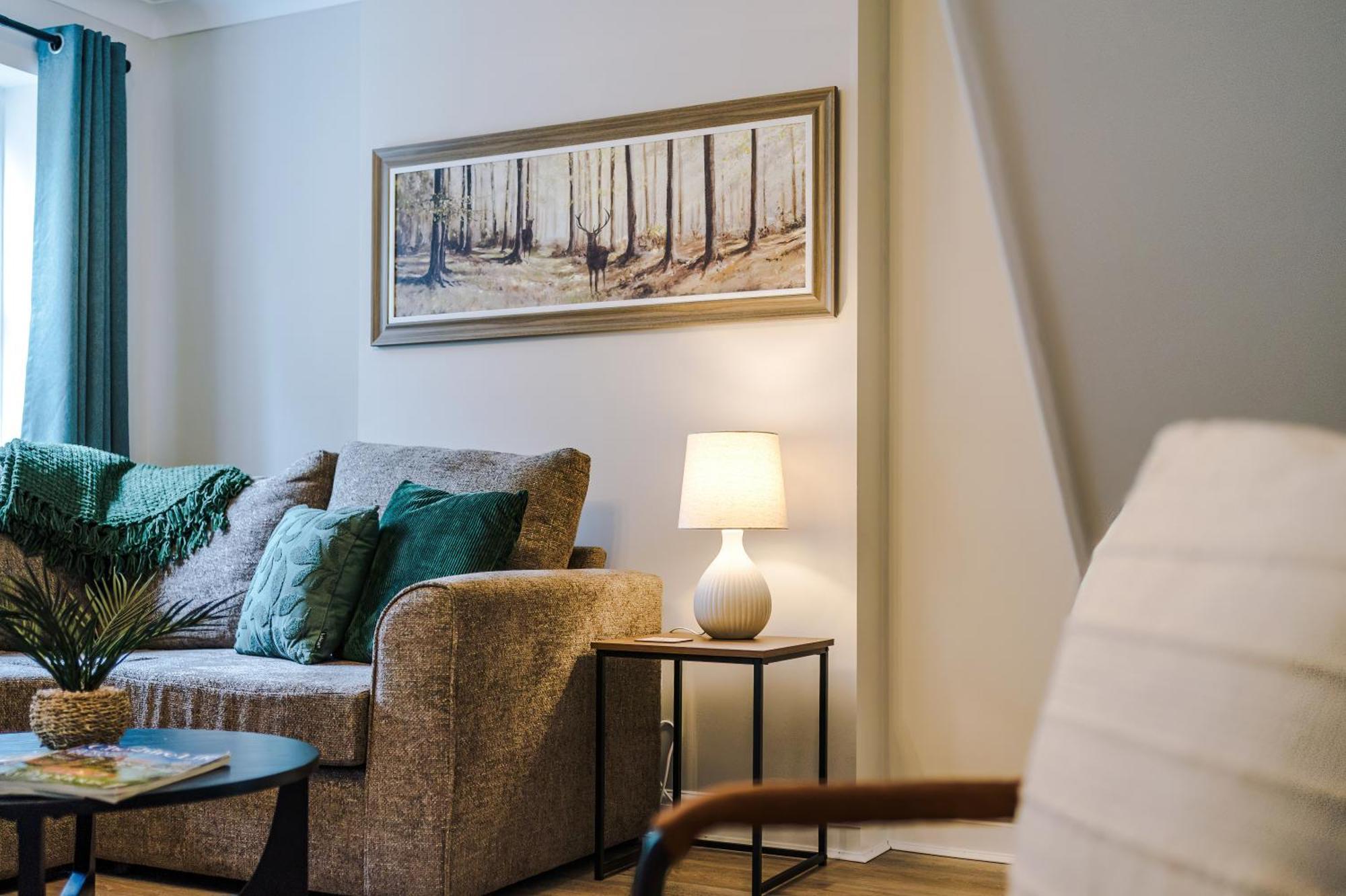 New! Stunning 3-Bed Home In Chester By 53 Degrees Property, Ideal For Groups, Free Parking! ภายนอก รูปภาพ